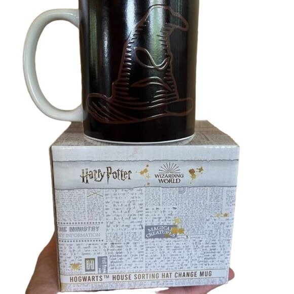 Harry Potter Mug Hogwarts House Sorting Hat color Change Gryffindor New Gift - Picture 2 of 10